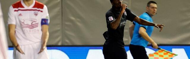 Menig kao grom iz vedra neba! Gol iz okreta za Partizanovo olakšanje na Krovu (VIDEO)