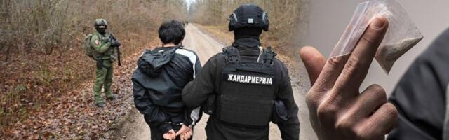 Migranta uhvatili sa kokainom! Stražar ga primetio dok se drogirao