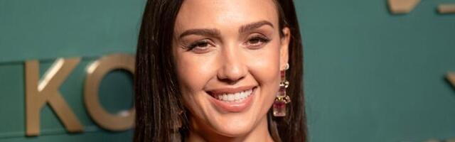 Nakon razvoda, Džesika Alba (44) uhvaćena sa MISTERIOZNIM MUŠKARCEM u Londonu (FOTO)