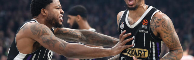 Karlik Džons se oglasio usred noći zbog Tajrikovog odlaska - Šta je ovim hteo da poruči?