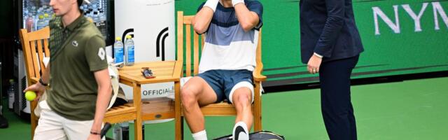 "RAKETA JE PALA JAKO BLIZU! IMALI SMO SREĆE..." Majka čuvenog tenisera otvorila dušu posle jezive scene u Dohi: "Nismo se usuđivali da odemo do bolnice!"