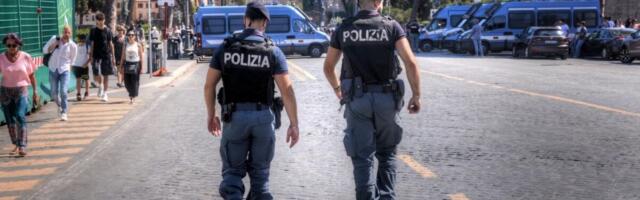 OPASNE KORNJAČE POZNATE KAO "KILERI" VIĐENE KOD RIMA Opasna vrsta iz Severne Amerike pretnja po bezbednost ljudi