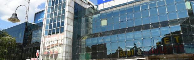 Staklenac koji je nadživeo sopstveni rok trajanja: Kako je privremena građevina postala večiti stanar Trga republike