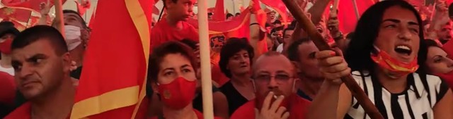 Divljaštvo pristalica DPS-a, napadnut automobil sa kćerkom Z. Krivokapića