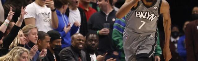 Bum-bum Durant brojao do 51, Dalas ubedljiv i bez Dončića, Lebron se razgoropadio (VIDEO)