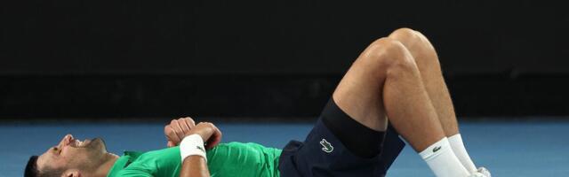 Svi su gledali, ali niko nije video: Đoković povraćao usred polufinala, a onda je ustao i osvojio gem!