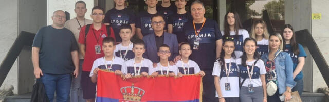 Ambasador Vekić posetio srpske šahiste na Evropskom prvenstvu u Češkoj