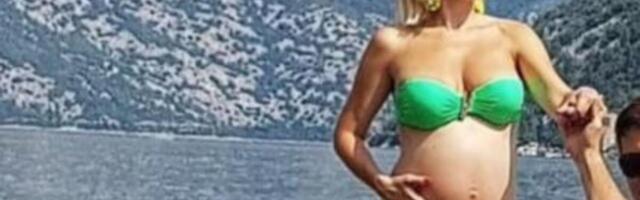 JOVANA JEREMIĆ U DEVETOM MESECU TRUDNOĆE! Stomak joj do zuba, osvanula slika sa POLITIČAREM kog svi znaju