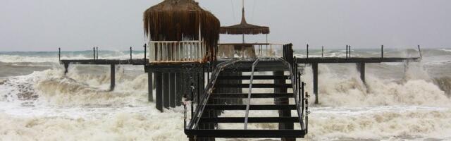 Ogroman talas povukao turiste u more, ima mrtvih i nestalih: Drama na Tenerifima, vlasti upozorile na opasnost