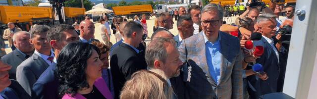 Vučić sutra u Nišu “otvara” dve fabrike