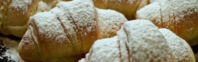 Prhke kiflice sa svinjskom mašću: Magija ukusa pravo iz bakine kuhinje