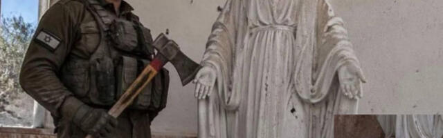 Израелски војник секиром одсекао главу статуи Христа