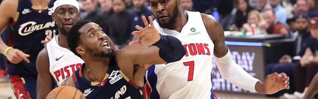 Nestvaran rekord u NBA! Mičel ubacio 39 poena za poluvreme, Kavsi na 2-2 /VIDEO/