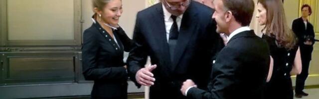 Predsednik Vučić poslao brutalnu poruku iz srca Francuske: Dosledno štitimo našu zemlju (FOTO)