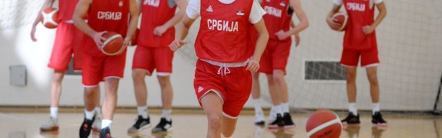 M18 muška reprezentacija Srbije na okupu