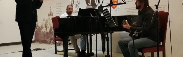 TRI „ART DELL EST“ NA BANJSKOJ PROMENADI