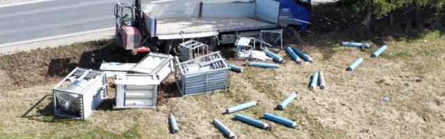Возач цистерне лакше повређен