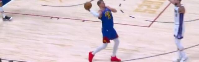 Jokić cepa mrežice preko celog terena: Neverovatno (VIDEO)