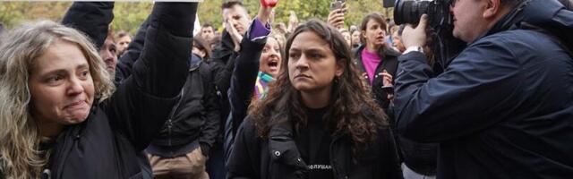 Neviđeni skandal! Blokaderi stali u odbranu terorističke grupe iz Novog Sada predvođene Milom Pajić! (VIDEO)