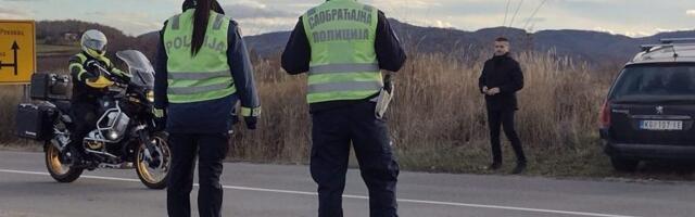 Saobraćajci zaustavili nasilnog vozača, sa skoro dva promila alkohola u krvi