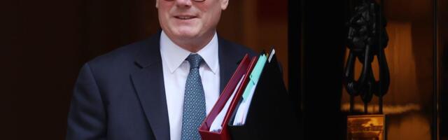 PUCA VLADA VELIKE BRITANIJE: Starmer razmatra sve opcije, čak i mogućnost ostavke!