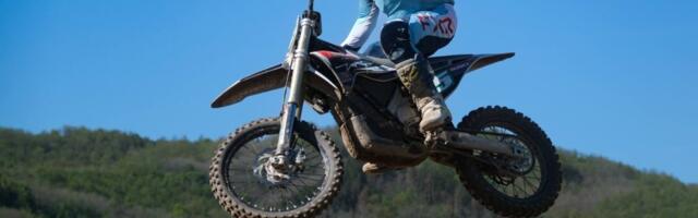 Moto-kros spektakl na Jeljenu: Srbija najbolja u Alpe Adria šampionatu