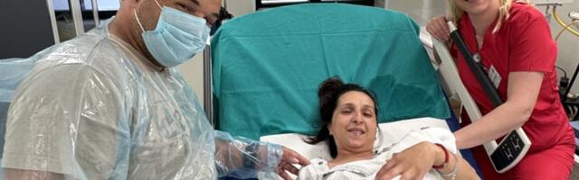 U bolnici u Leskovcu na svet došla Jovana, pupčanu vrpcu presekao njen otac