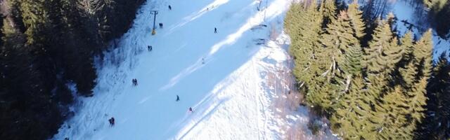 Počelo sa radom skijalište na Zlataru, dnevni ski pas 1500 dinara, a prava atrakcija je noćno skijanje