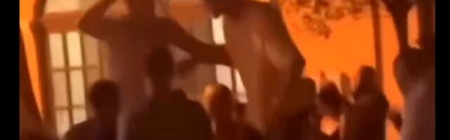 "Evo meni moga bekrije...": Jokić i Bobi na stolu u kafani (VIDEO)