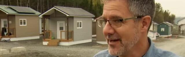 MILIONER izgradio 99 malih kuća kako bi zbrinuo beskućnike u svom gradu (VIDEO)