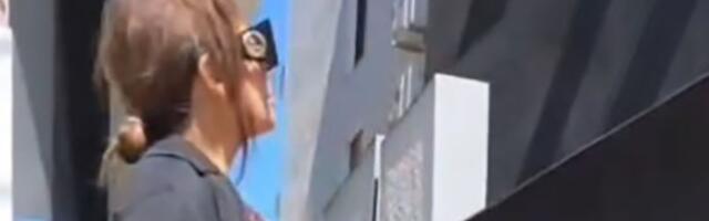 Ani Nikolić preseli građevinski radovi ispred stana, pa odbrusila majstorima "Hoćete li završavati više?"