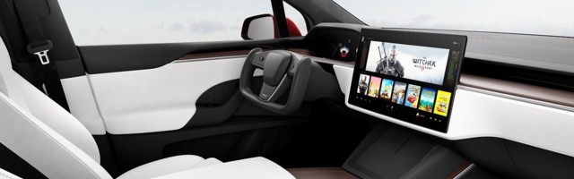 SF realnost: Tesla Model S i Model X dobili poluvolan
