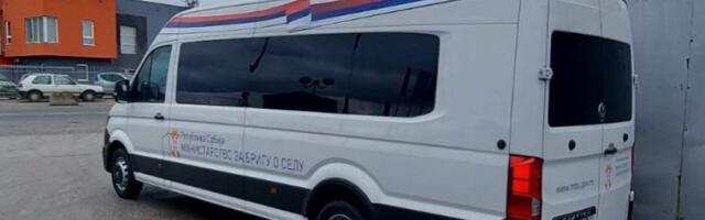 LESKOVAC NABAVIO NOVI MINIBUS: Vozilo namenjeno prevozu seoskog stanovništva