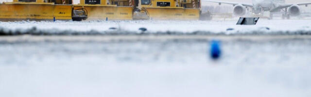 Обилне снежне падавине зауставиле летове на аеродрому у Бечу