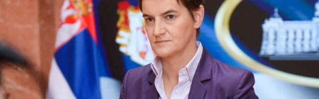 Брнабићева: Породица Александра Вучића својим леђима брани све породице у Србији