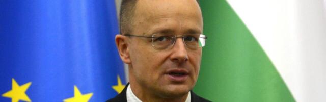 Oglasio se mađarski ministar Sijarto nakon navoda da je Moskvi podnosio izveštaje