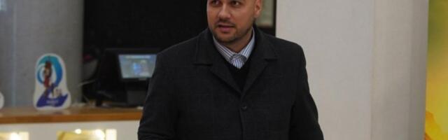 "OTIŠAO SAM DA SE UMIJEM I VIDEO SVOJU KOSU U RUKAMA!" Ispovest našeg pevača JEŽI DO KOSTIJU, niko nije video kroz šta prolazi!