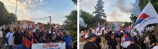 REKA LJUDI KRENULA IZ SMEDEREVA PEŠAKA NA SKUP! U Grockoj sačekani aplauzom i ovacijama! (FOTO, VIDEO)
