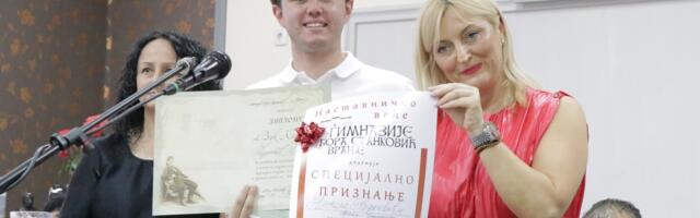 Četrdeset jedan gimnazijalac dobio Vukovu diplomu FOTO/VIDEO