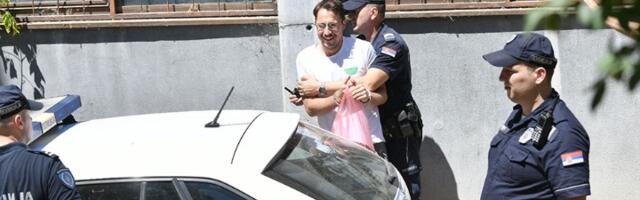 "Neće nas zastrašiti, svi na blokade": Studenti Nikola Marčetić i Ivan Radovanovanović pušteni nakon saslušanja