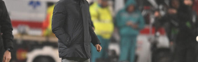 JAKA KONFERENCIJA VLADANA MILOJEVIĆA &quot;Brzo ću se vratiti na naslovne strane&quot;