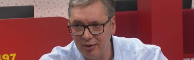 VUČIĆ OTKRIO ŠTA SE DOGODILO JUTROS U ĆACILENDU Blokader iz Subotice preskočio ogradu i izbo čoveka nožem