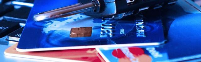 Uhapšena dvojica Kineza zbog prevare s platnim karticama građana Srbije