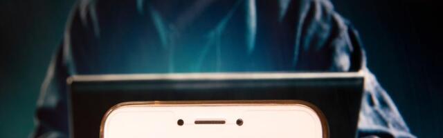 SINGAPUR POČINJE ORIGINALNE KAZNE: Za internet prevare - 24 udarca štapom po zadnjici