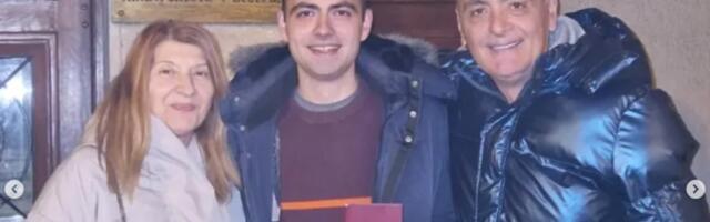 Sin Bilje Jevtić i Ace Ilića diplomirao: Završio težak fakultet, oni pucaju od ponosa