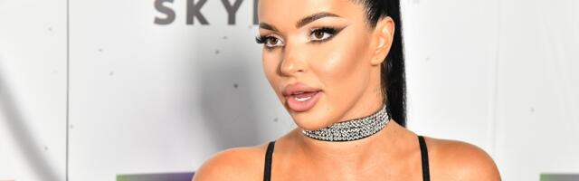 TEODORA DŽEHVEROVIĆ ZAVRŠILA NA KISEONIKU: Pevačica se oglasila sa klinike