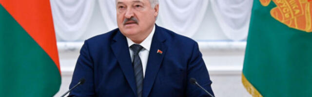 Лукашенко: Снага белоруских оружаних снага је кључ мирне будућности земље