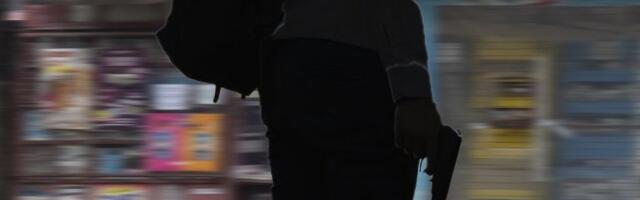 DRAMA U BAČKOJ PALANCI! Maloletnik repliku pištolja uperio u kasirku!