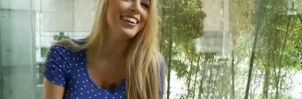 VODITELJKI INTIMNI SNIMAK SA DVOJICOM FUDBALERA UNIŠTIO KARIJERU Tek nakon 7 godina progovorila o svemu: Dobio je zatvorsku kaznu, to je težak zločin