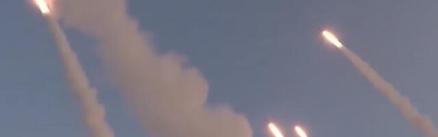 Iran izveo novi talas napada na Izrael i američke baze: Korišćene i “superteške” rakete